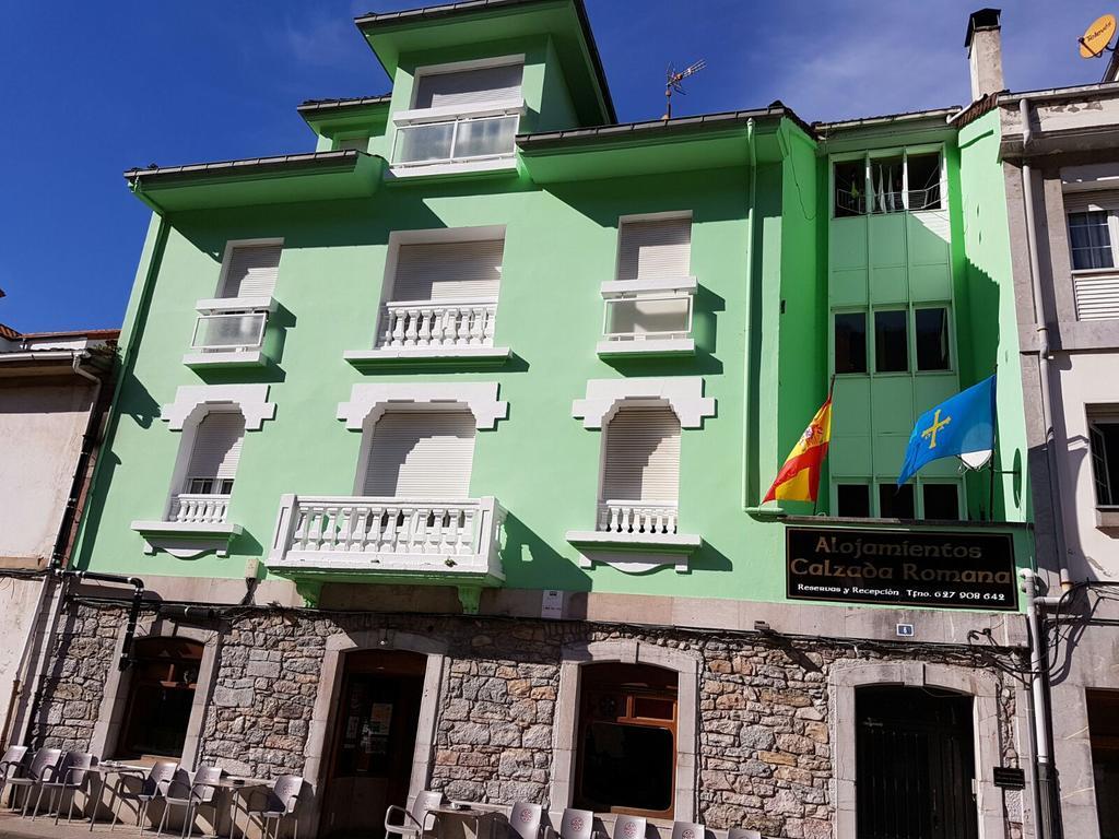 Alojamiento Calzada Romana Belmonte De Miranda Exterior photo